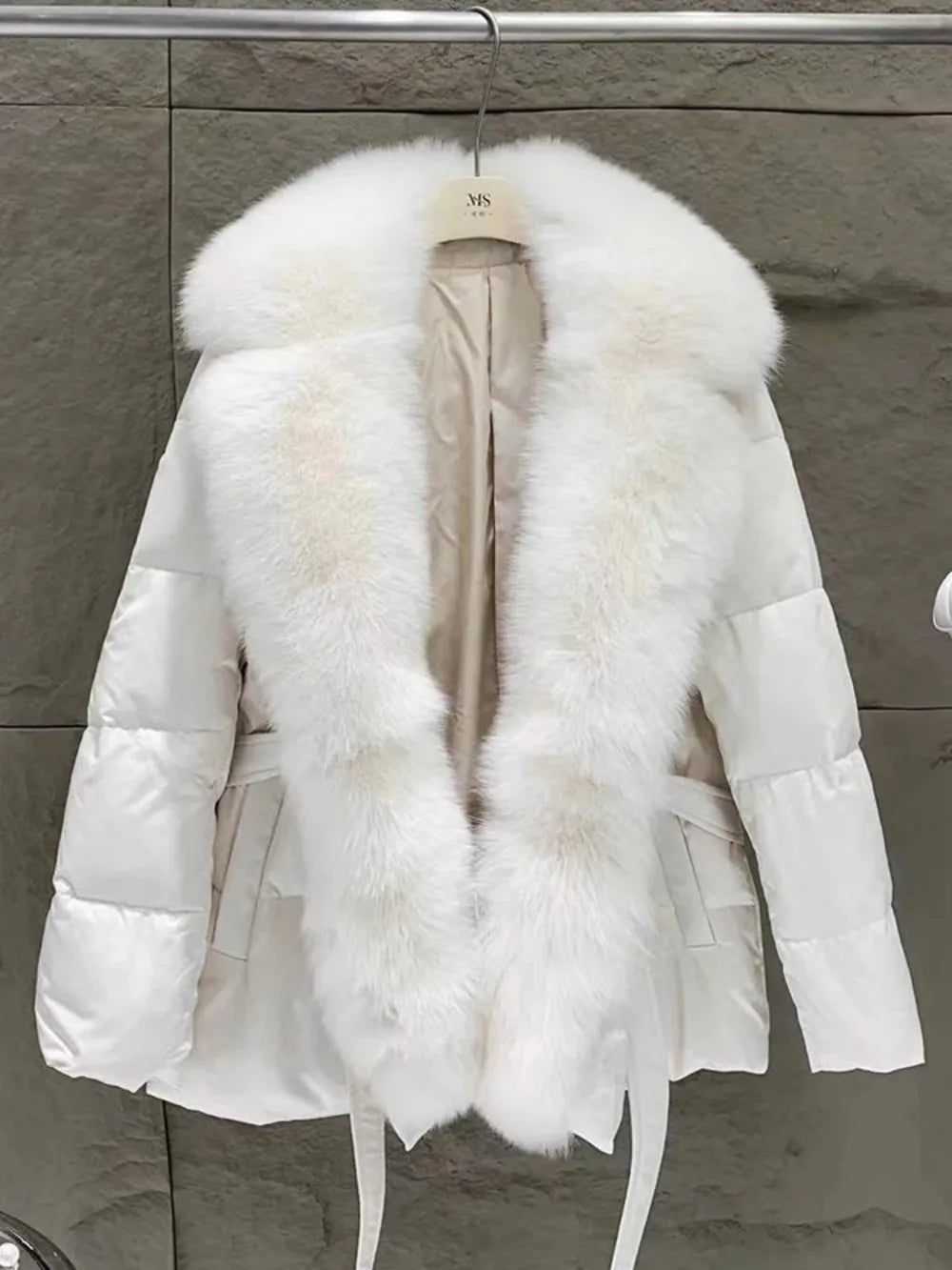 Luxury Women’s Winter Jacket with Fox Fur Collar