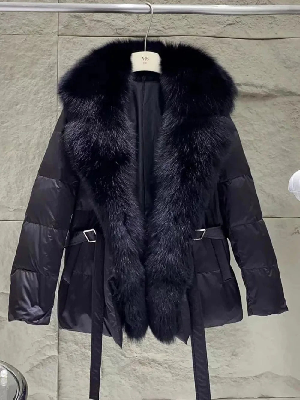 Luxury Women’s Winter Jacket with Fox Fur Collar